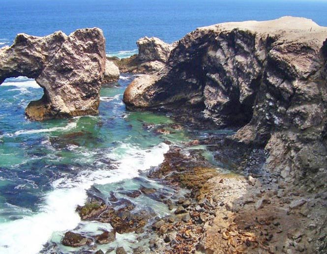 coastal rocky beaches