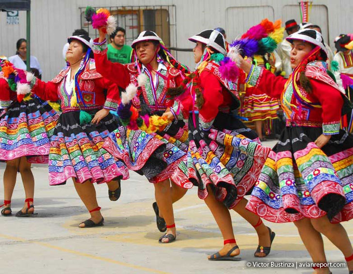 lake-junin_dances